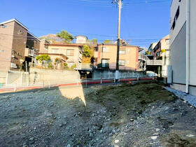 神奈川県横浜市金沢区六浦南２丁目