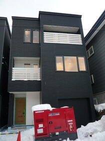 北海道札幌市豊平区平岸四条１７丁目