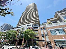 キャナルタウン中央