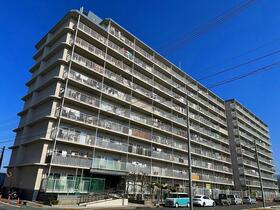 サンハイツ八尾南２号棟　〜南向き・広々とした専用庭付き〜