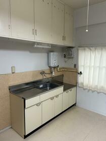 山口県下関市安岡駅前２丁目