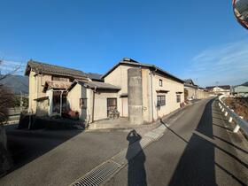 徳島県美馬郡つるぎ町半田字小野