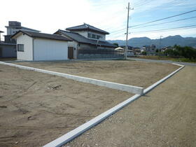 山梨県山梨市三ヶ所