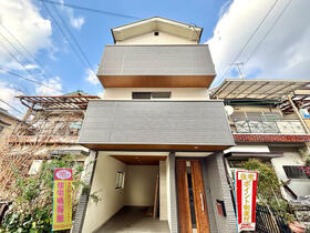 大阪府寝屋川市長栄寺町