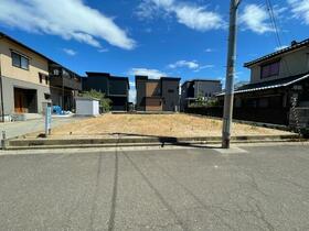 新潟県燕市笹曲