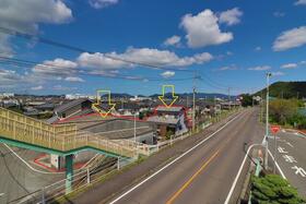 香川県高松市香川町川東下