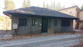 山梨県北杜市高根町下黒澤