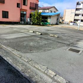 静岡県沼津市千本緑町３丁目