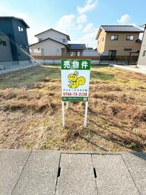 富山県小矢部市泉町
