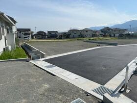 山梨県南アルプス市寺部