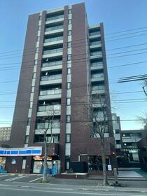 北海道札幌市中央区南十四条西８丁目