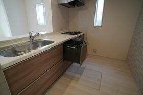 福岡県福岡市早良区荒江３丁目