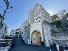 神奈川県川崎市高津区久地４丁目