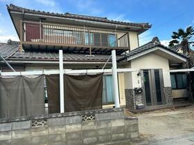 山梨県笛吹市春日居町小松