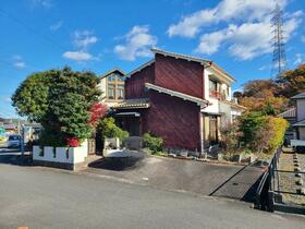 三重県四日市市笹川８丁目