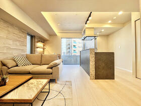 ラコント新宿セントラルパークアパートメント