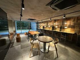 東京都港区三田１丁目