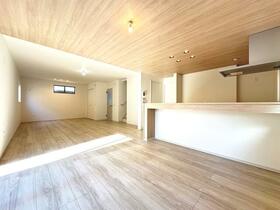 千葉県船橋市芝山１丁目