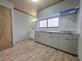 大阪府堺市西区上野芝向ヶ丘町５丁