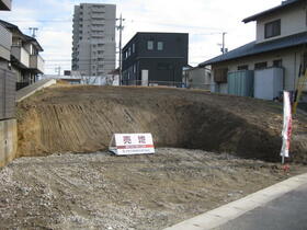 愛知県刈谷市高須町啻山