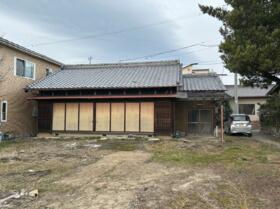 三重県四日市市高角町