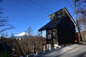 山梨県南都留郡山中湖村平野