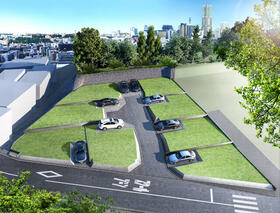 神奈川県横浜市南区平楽