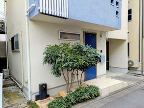 東京都文京区千石２丁目