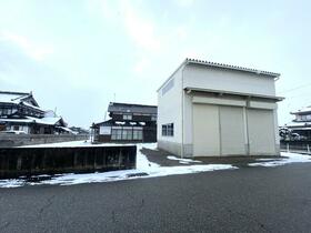 富山県高岡市常国