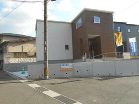 福岡県北九州市小倉南区長行西１丁目