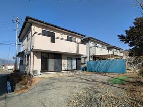 山梨県笛吹市境川町大坪