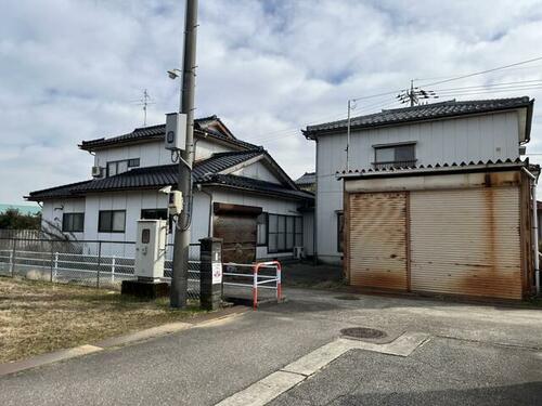 detached 富山県小矢部市岡