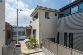 愛知県岡崎市上地６丁目