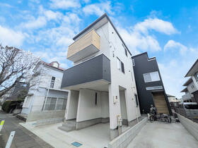 埼玉県さいたま市南区曲本２丁目