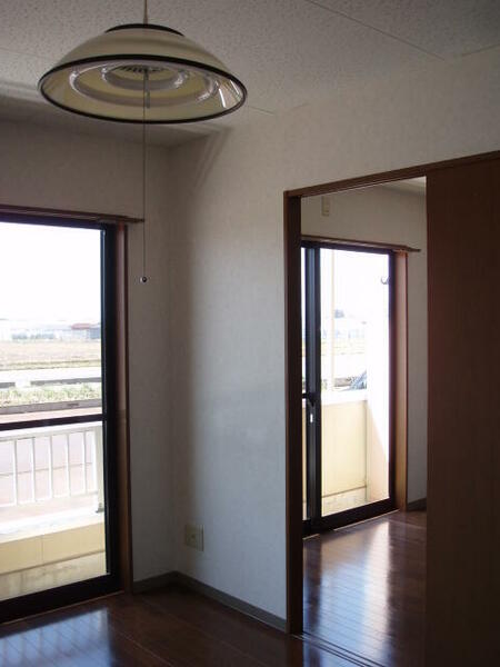 apartment 山形県東置賜郡高畠町大字一本柳
物件地図