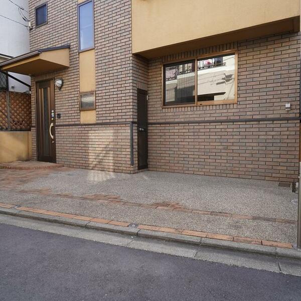 detached 東京都目黒区中町２丁目

地図を見る