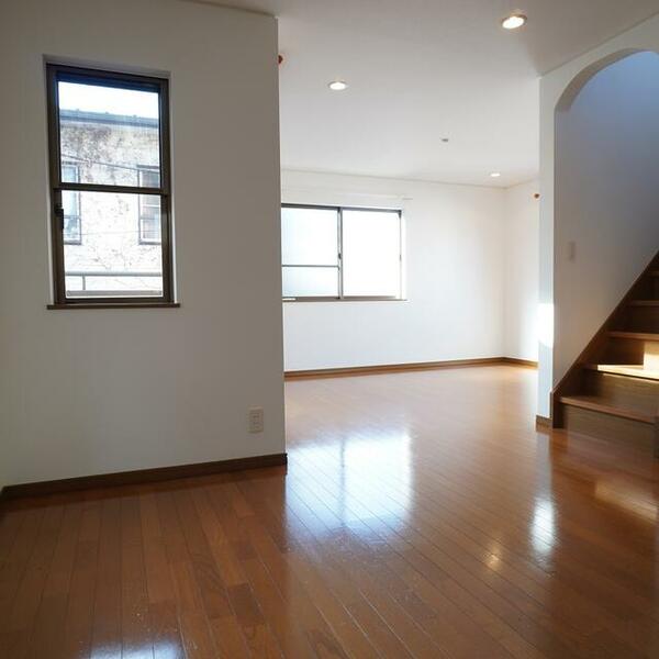 detached 東京都目黒区中町２丁目

地図を見る