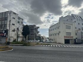 沖縄県沖縄市園田３丁目