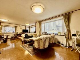 北海道札幌市豊平区西岡三条８丁目