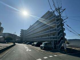 福岡県那珂川市中原４丁目