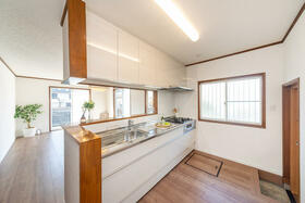 福岡県中間市中尾３丁目