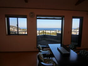 静岡県伊東市岡