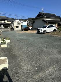 愛知県蒲郡市大塚町勝川