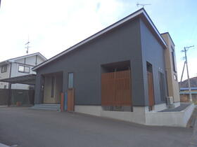 青森県三戸郡南部町大字大向字下タ構