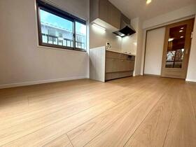 草加マンション