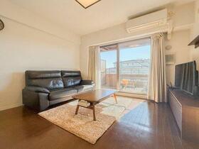 東京都府中市是政４丁目