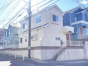 東京都多摩市和田