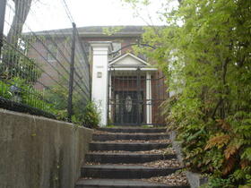 兵庫県西宮市殿山町