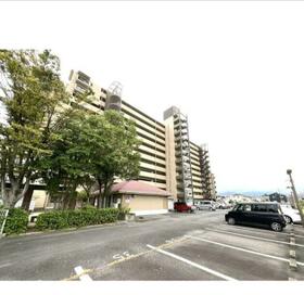 三重県四日市市西松本町