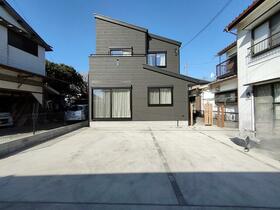 神奈川県横須賀市津久井１丁目